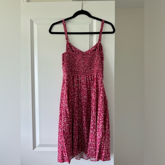 Old Navy cami dress in pink ditsy floral - Picture 3 of 4